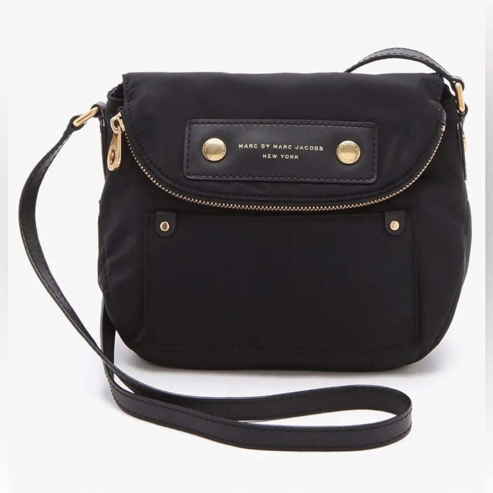 Marc Jacobs New York preppy Nylon Natasha Crossbosy Bag Black